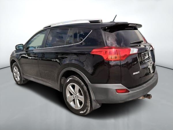 2015 Toyota RAV4 XLE AWD-4