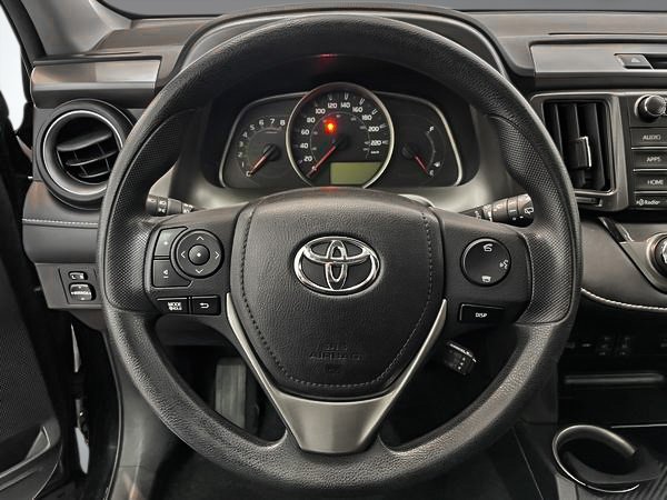 Toyota RAV4 XLE AWD 2015-11