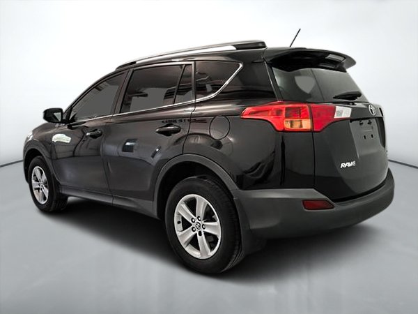 Toyota RAV4 XLE AWD 2015-4