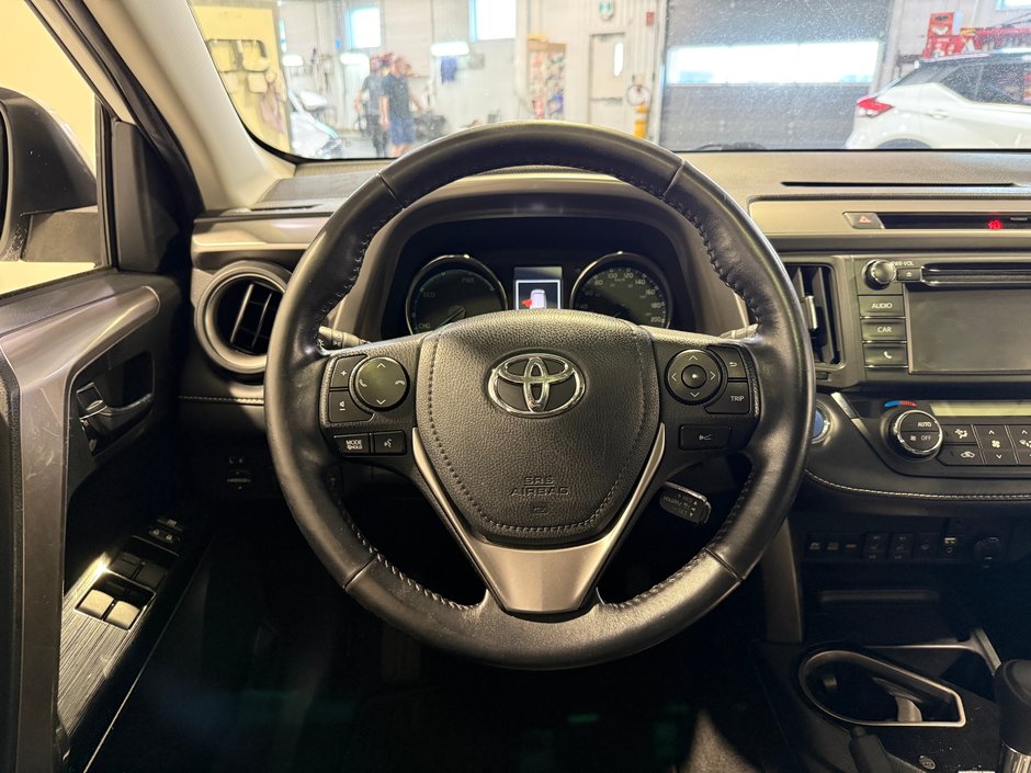 Toyota RAV4 HYBRID LE+ 2018-14