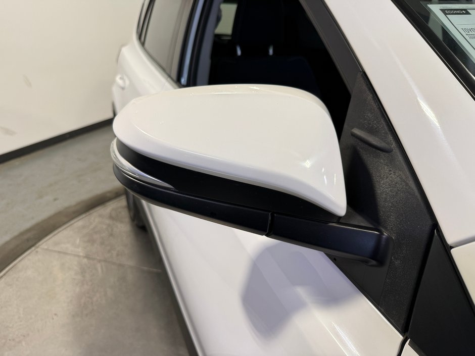 Toyota RAV4 HYBRID LE+ 2018-9