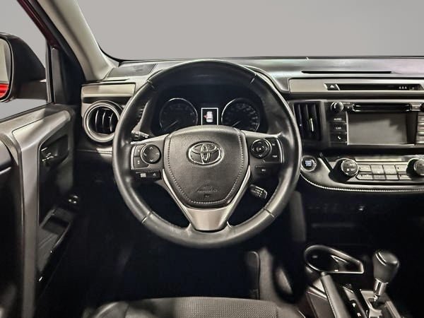 Toyota RAV4 xle 2018-15