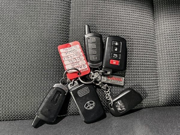 Toyota RAV4 xle 2018-26