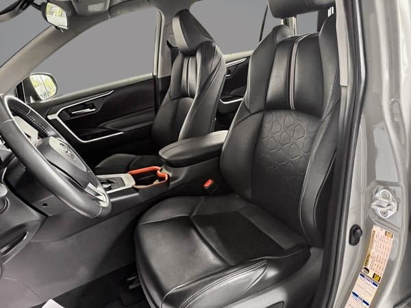 2019 Toyota RAV4 TRAIL AWD-12
