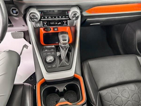 2019 Toyota RAV4 TRAIL AWD-19