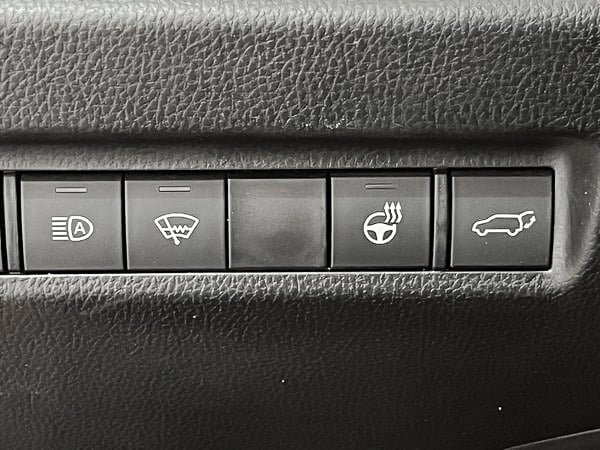 2021 Toyota RAV4 XLE AWD-17