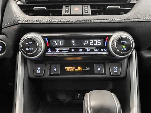 2021 Toyota RAV4 XLE AWD-22