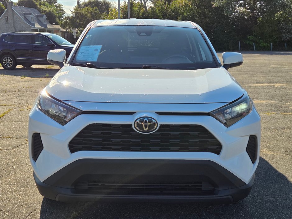 2022 Toyota RAV4 LE-7