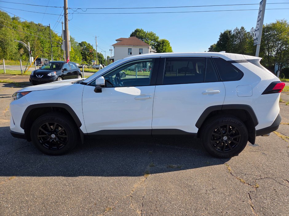 2022 Toyota RAV4 LE-5