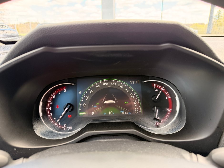 2024 Toyota RAV4 XLE AWD-21