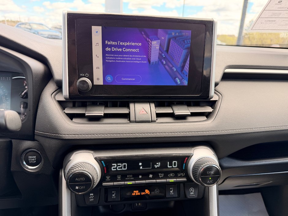 2024 Toyota RAV4 XLE AWD-26
