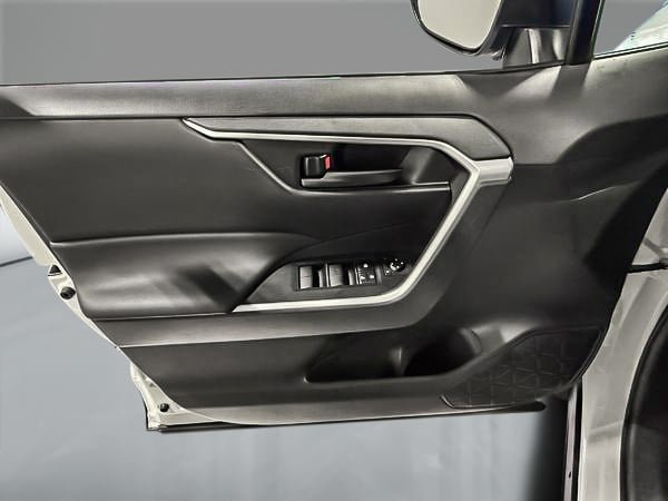 2024 Toyota RAV4 LE-10