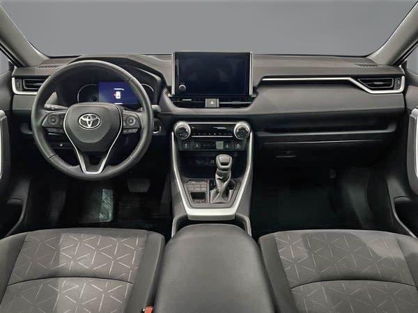 Toyota RAV4 XLE AWD 2024-7