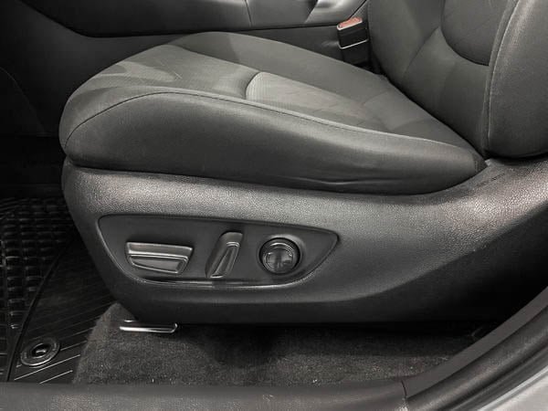 Toyota RAV4 XLE AWD 2024-11
