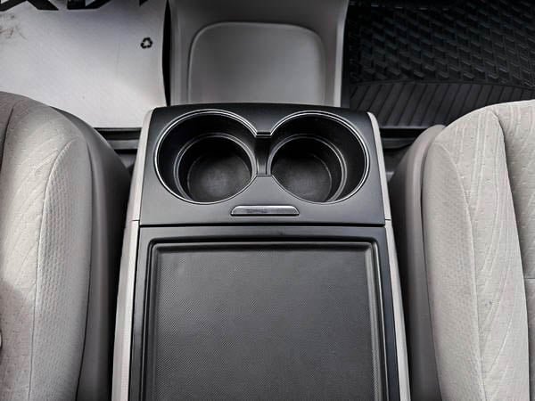 2018 Toyota Sienna LE AWD-20