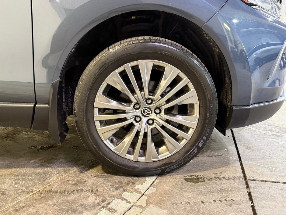 2021 Toyota Venza Limited-10