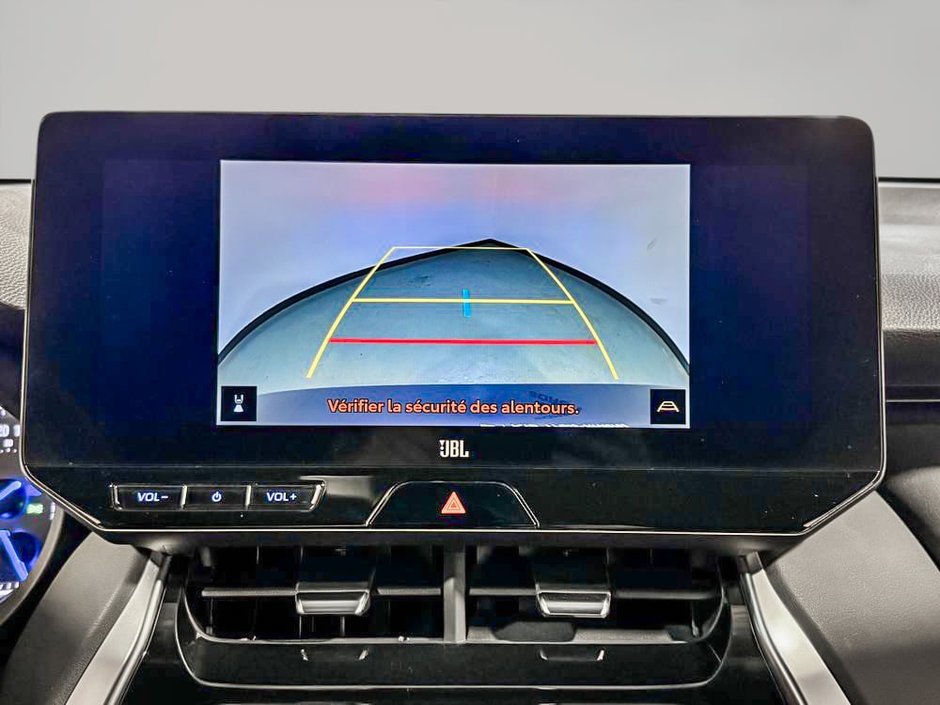 2024 Toyota Venza XLE-26