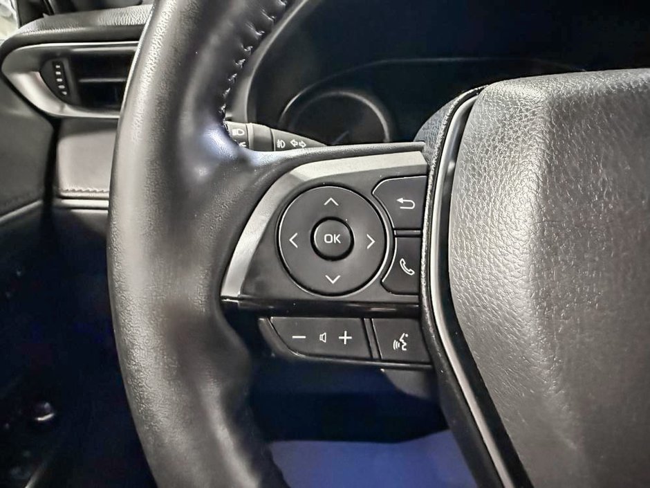2024 Toyota Venza XLE-18