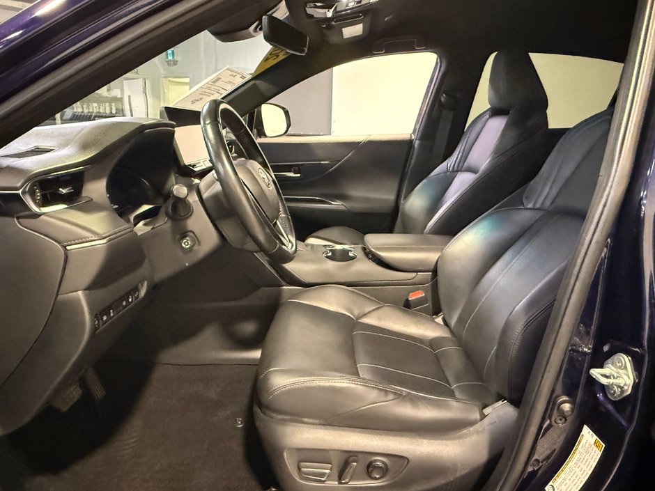 Toyota Venza XLE 2024-13
