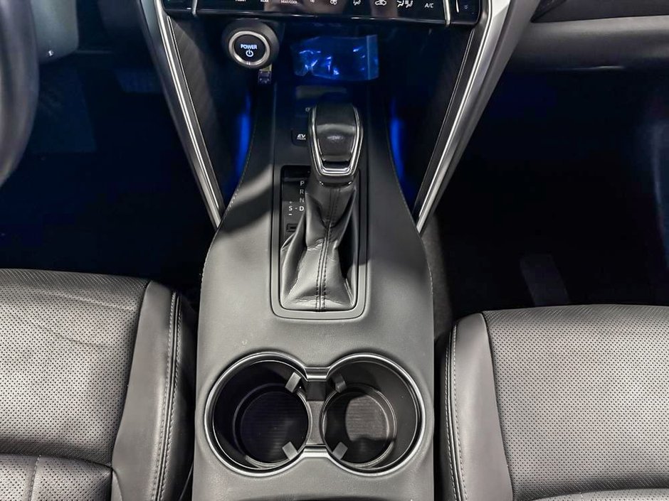 2024 Toyota Venza XLE-28