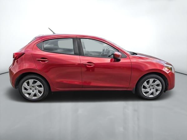 2020 Toyota Yaris Hatchback Base LE-1