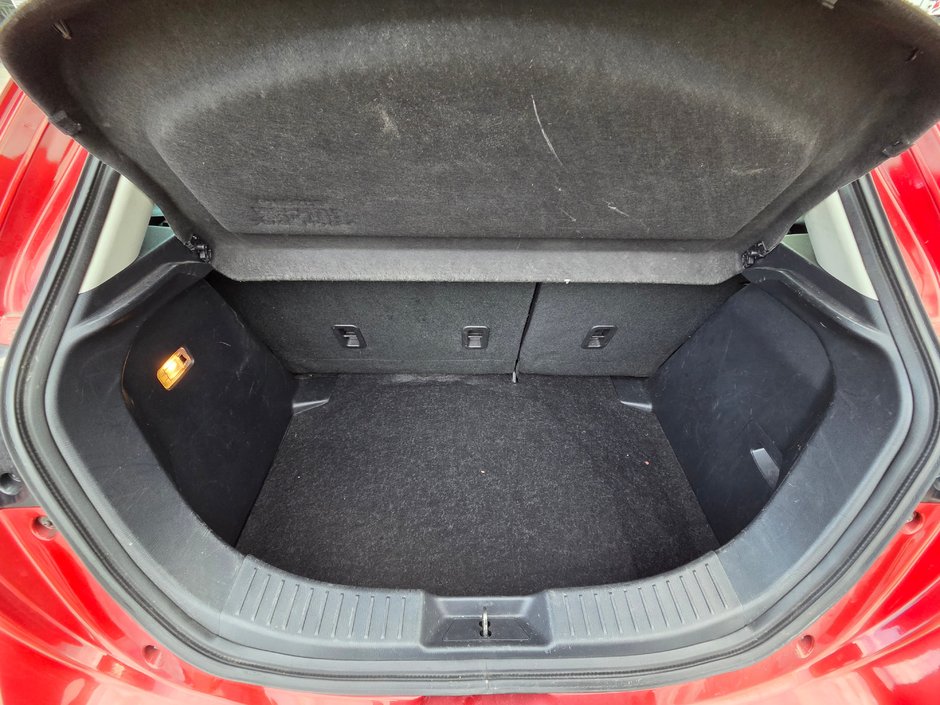 2020 Toyota Yaris Hatchback Base LE-18
