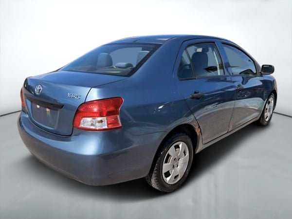 2012 Toyota Yaris BASE-6