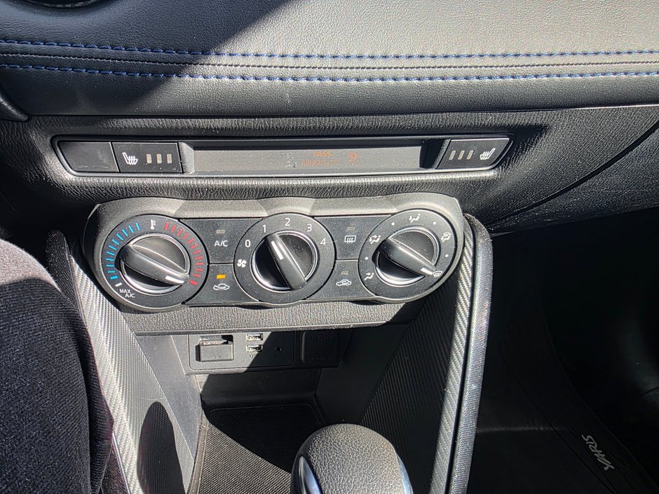 Toyota Yaris CE 2016-15