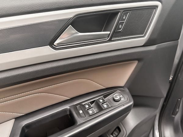 2021 Volkswagen Atlas Cross Sport 2.0 TSI HIGHLINE-9
