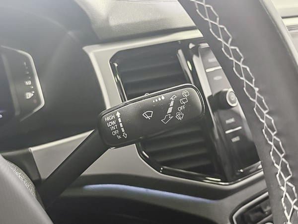 2023 Volkswagen Atlas HIGHLINE-18