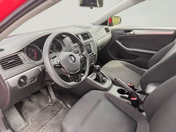 Volkswagen Berline Jetta TRENDLINE 2017-15