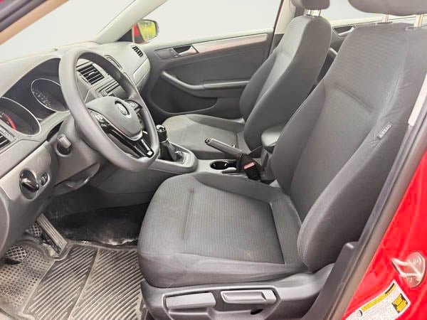 Volkswagen Berline Jetta TRENDLINE 2017-12