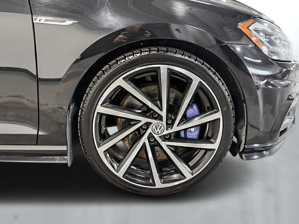 Volkswagen Golf R 2.0 TSI 2018-9