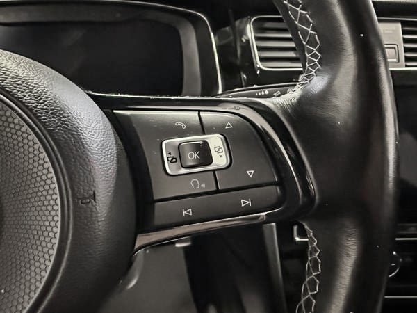 Volkswagen Golf R 2.0 TSI 2018-15