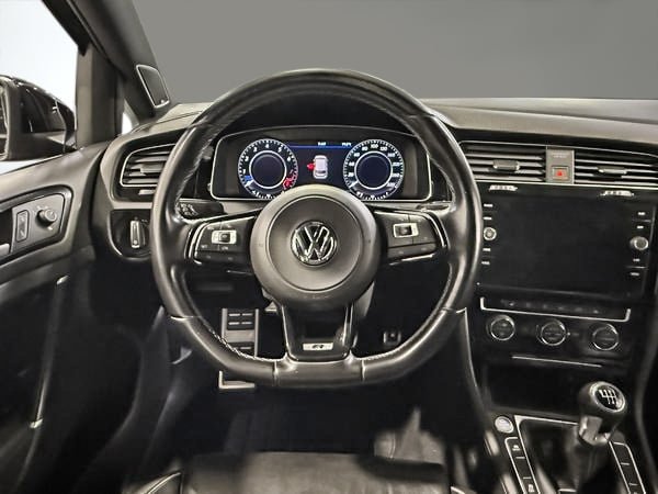 Volkswagen Golf R 2.0 TSI 2018-13