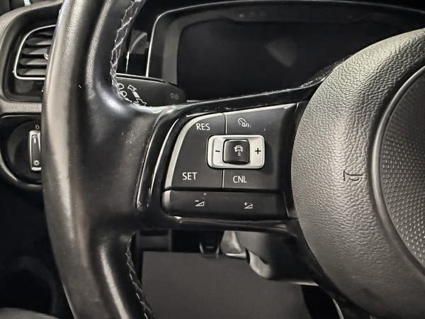 Volkswagen Golf R 2.0 TSI 2018-14