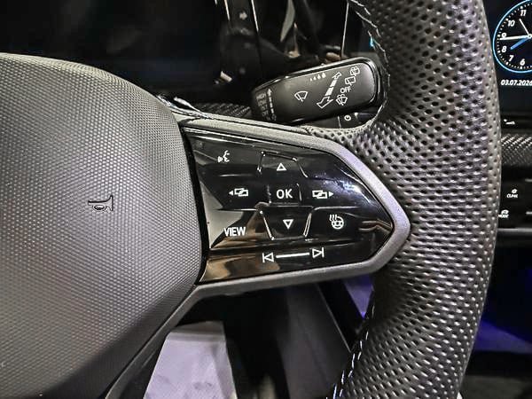 Volkswagen Golf R HATCHBACK 2024-16
