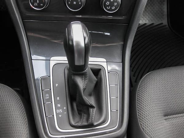 Volkswagen Golf COMFORTLINE 2020-17