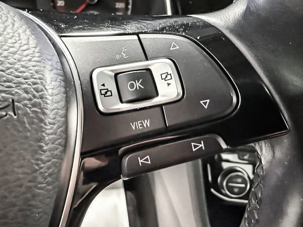 Volkswagen Jetta highline 2019-16