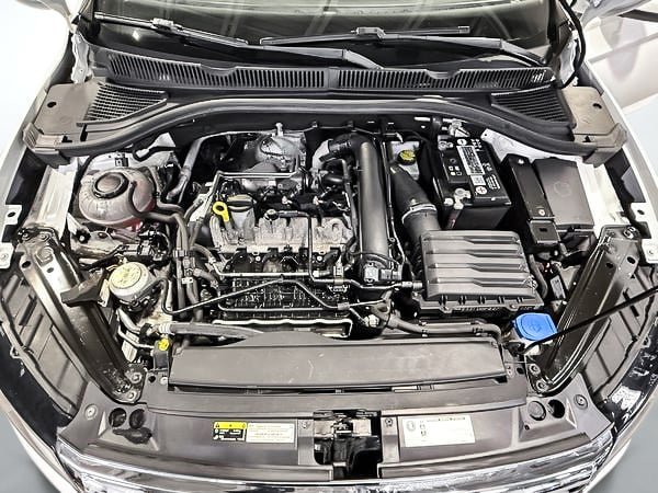 Volkswagen Jetta highline 2019-26