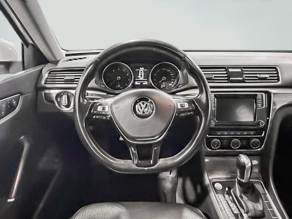 2018 Volkswagen Passat COMFORLINE-14