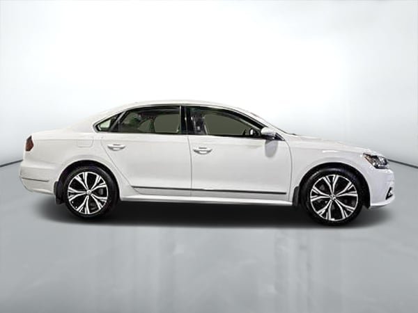 2018 Volkswagen Passat COMFORLINE-1