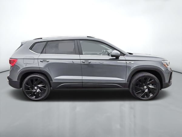 2023 Volkswagen Taos HIGHLINE-1