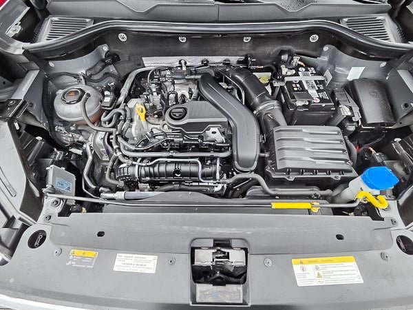 2023 Volkswagen Taos HIGHLINE-8