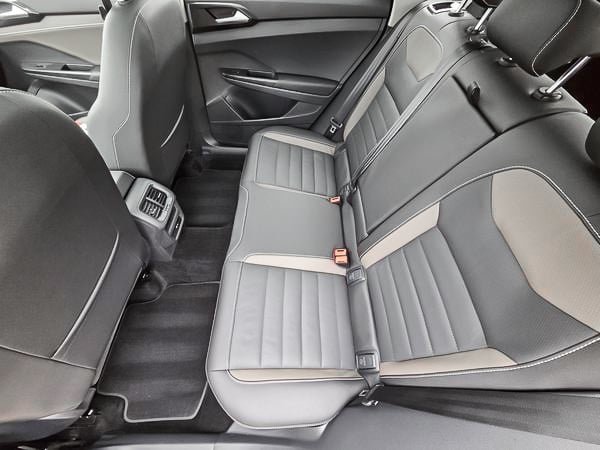 2023 Volkswagen Taos HIGHLINE-17