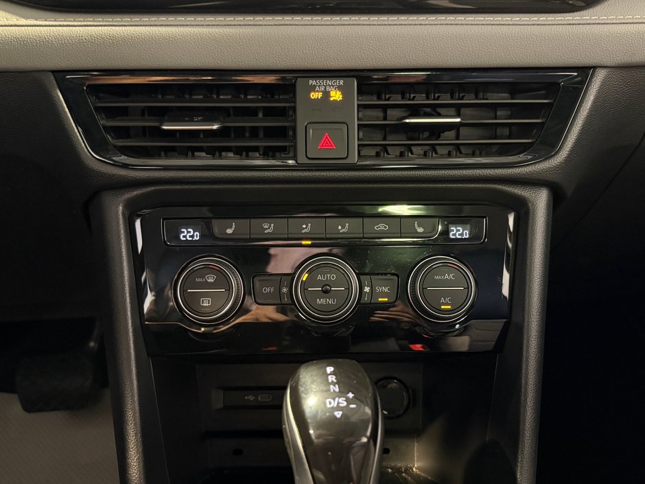 Volkswagen Taos HIGHLINE 2023-22