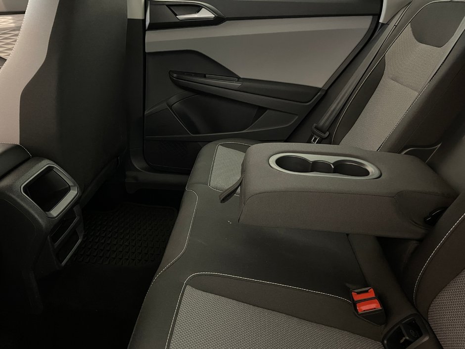 2023 Volkswagen Taos S-24