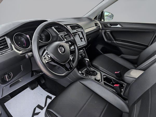2020 Volkswagen Tiguan COMFORTLINE-15