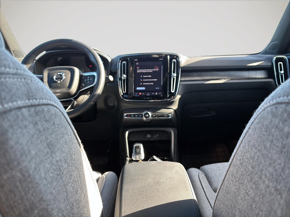 2025 Volvo EX40 ULTRA TWIN MOTOR-13