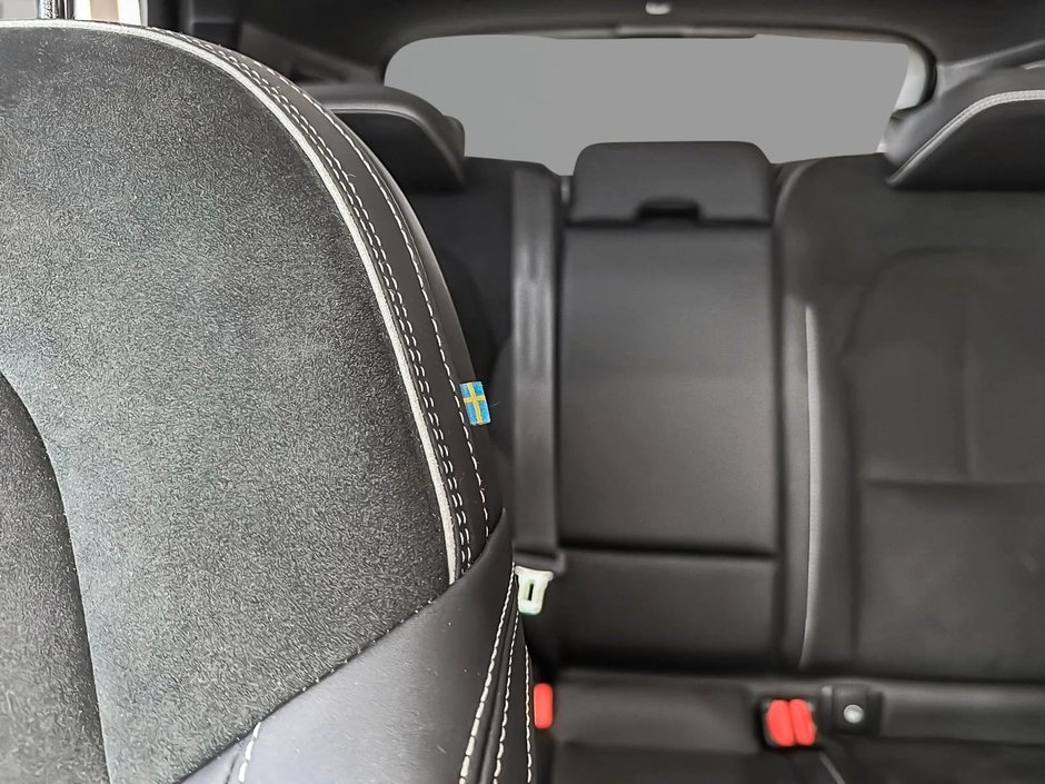 2023 Volvo Recharge XC40 tout électrique ULTIMATE TWIN PLUS-9